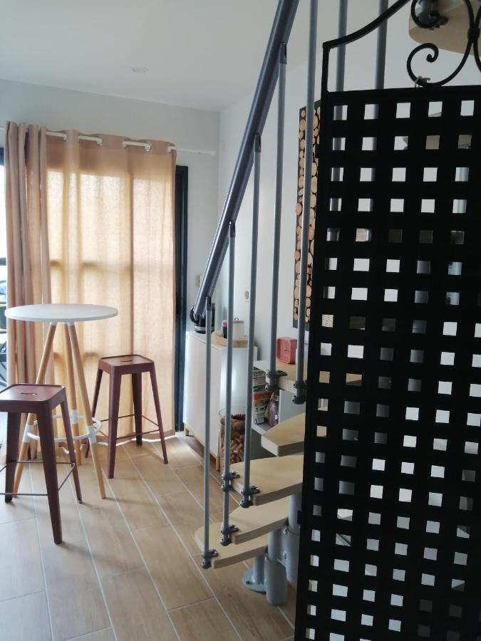 Le Clos du 51 - Chambres d'hôtes Abondant Extérieur photo