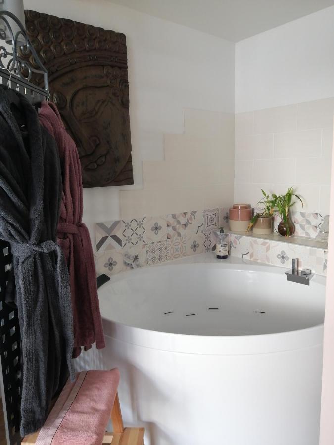Le Clos du 51 - Chambres d'hôtes Abondant Extérieur photo