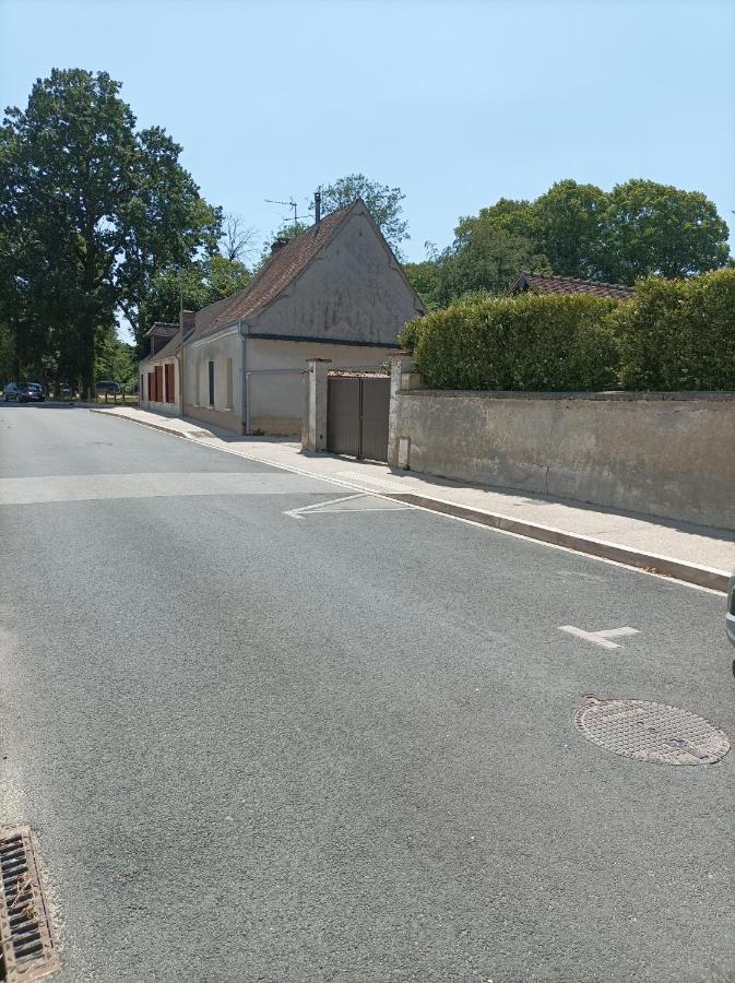 Le Clos du 51 - Chambres d'hôtes Abondant Extérieur photo